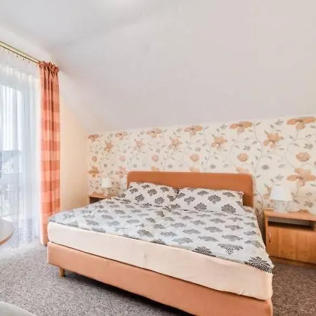Marina Zbozowa 11 Jastrzębia Góra